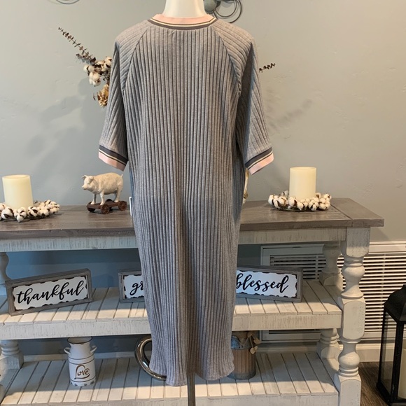 Dressed in LALA Gray Ribbed Midi Dress - Picture 4 of 4